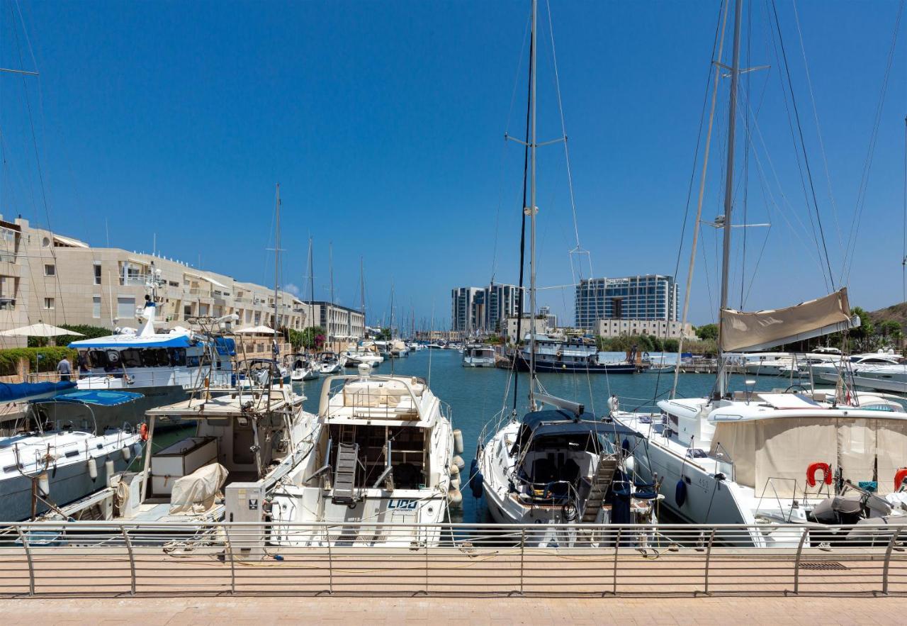 Herzelia Lagoon View 3Bd Huge Family Apartment מראה חיצוני תמונה
